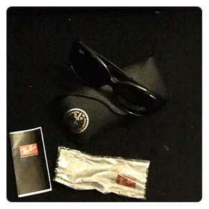 Women’s ray Ban sunglasses